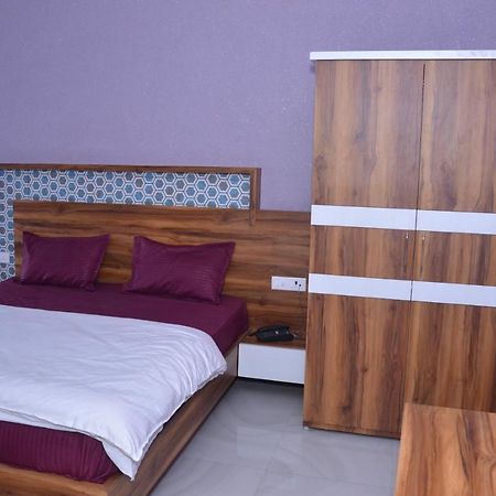Hotel Blue Bell Raiwala Kültér fotó